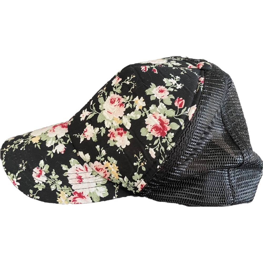 Women's Black & Floral Adjustable Trucker Hat